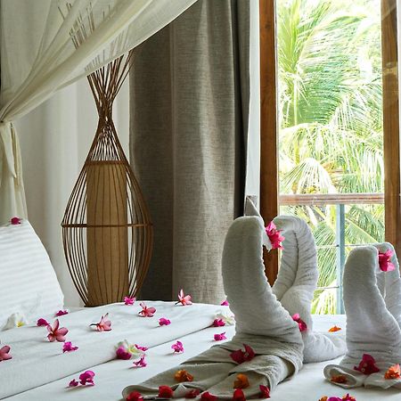 Cardamon Hotel Нилавели Екстериор снимка