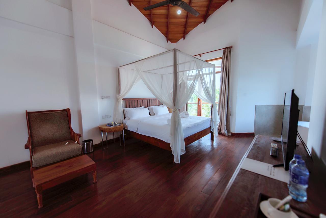 Cardamon Hotel Нилавели Екстериор снимка