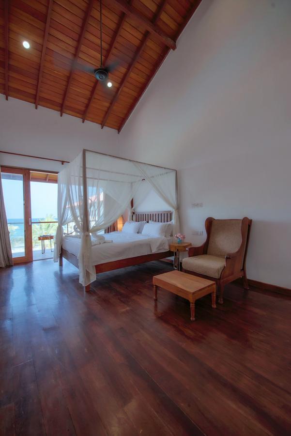Cardamon Hotel Нилавели Екстериор снимка