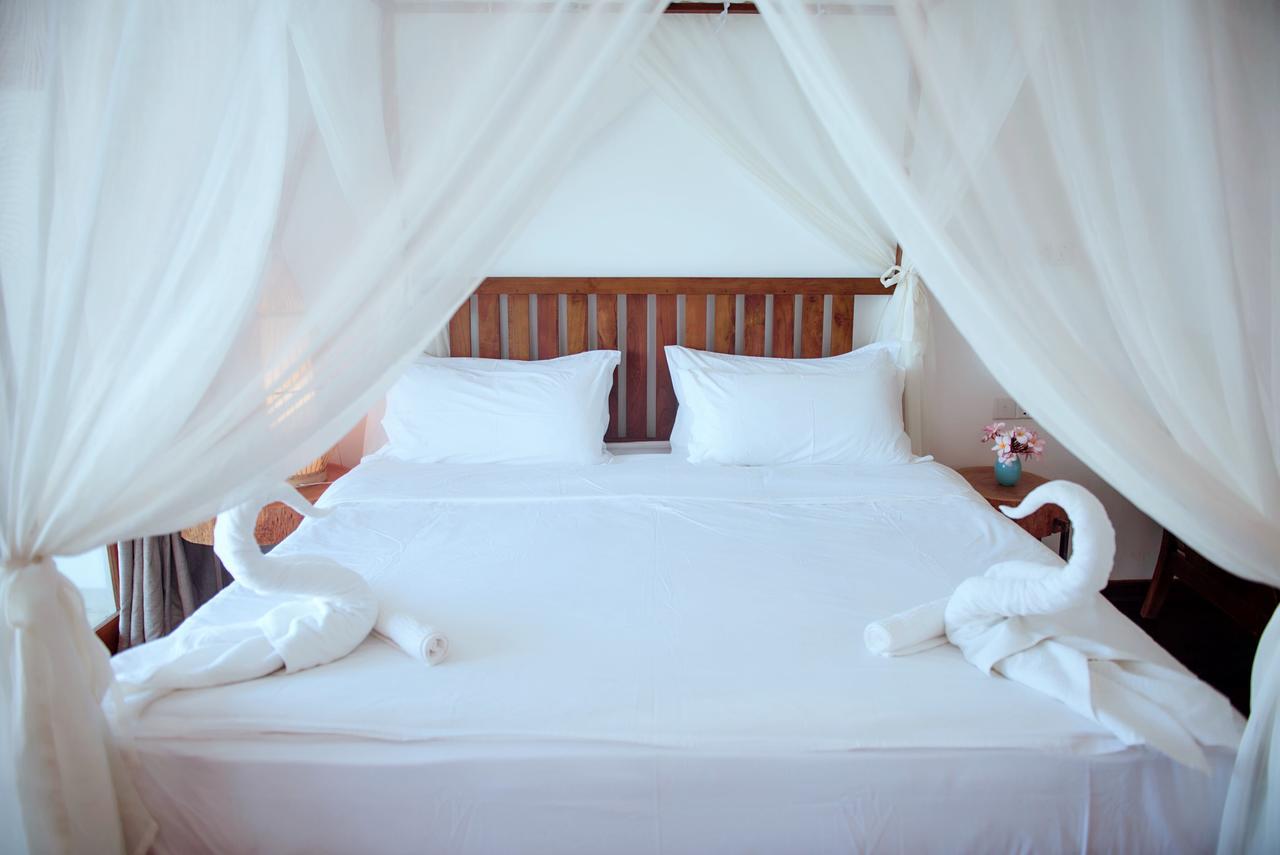 Cardamon Hotel Нилавели Екстериор снимка